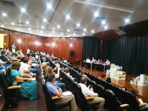Empresários tomarenses entregam livros aos estabelecimentos de ensino do concelho de Tomar