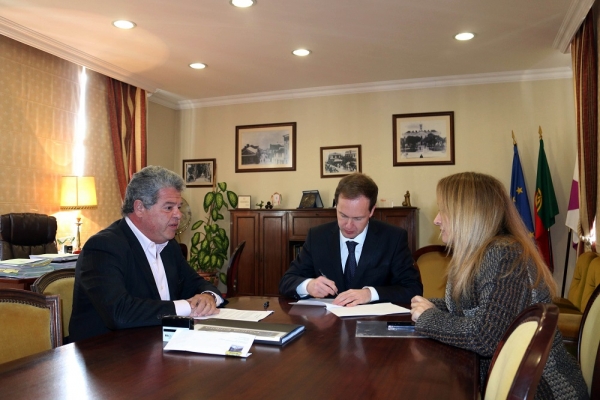 P&aacute;gina Editora assina protocolo com a C&acirc;mara Municipal do Cartaxo